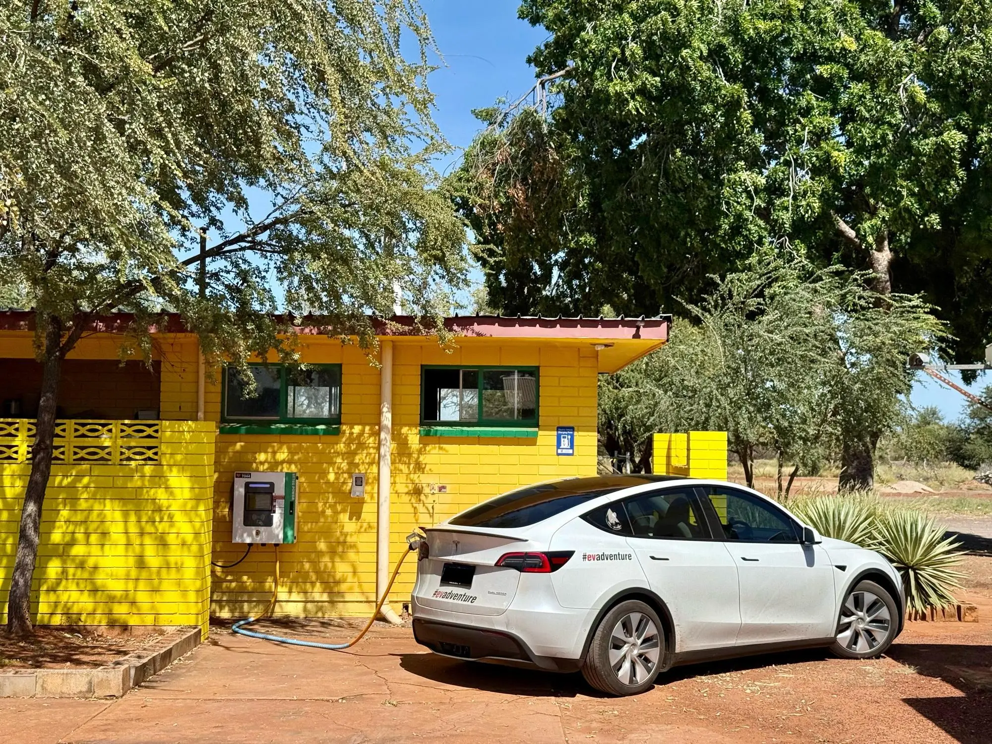 Wall-Mounted -DC-Charging- Project- for -an-Australian--Caravan -Park